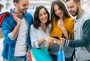 Retailers scramble as clock ticks on US summer shopping season
